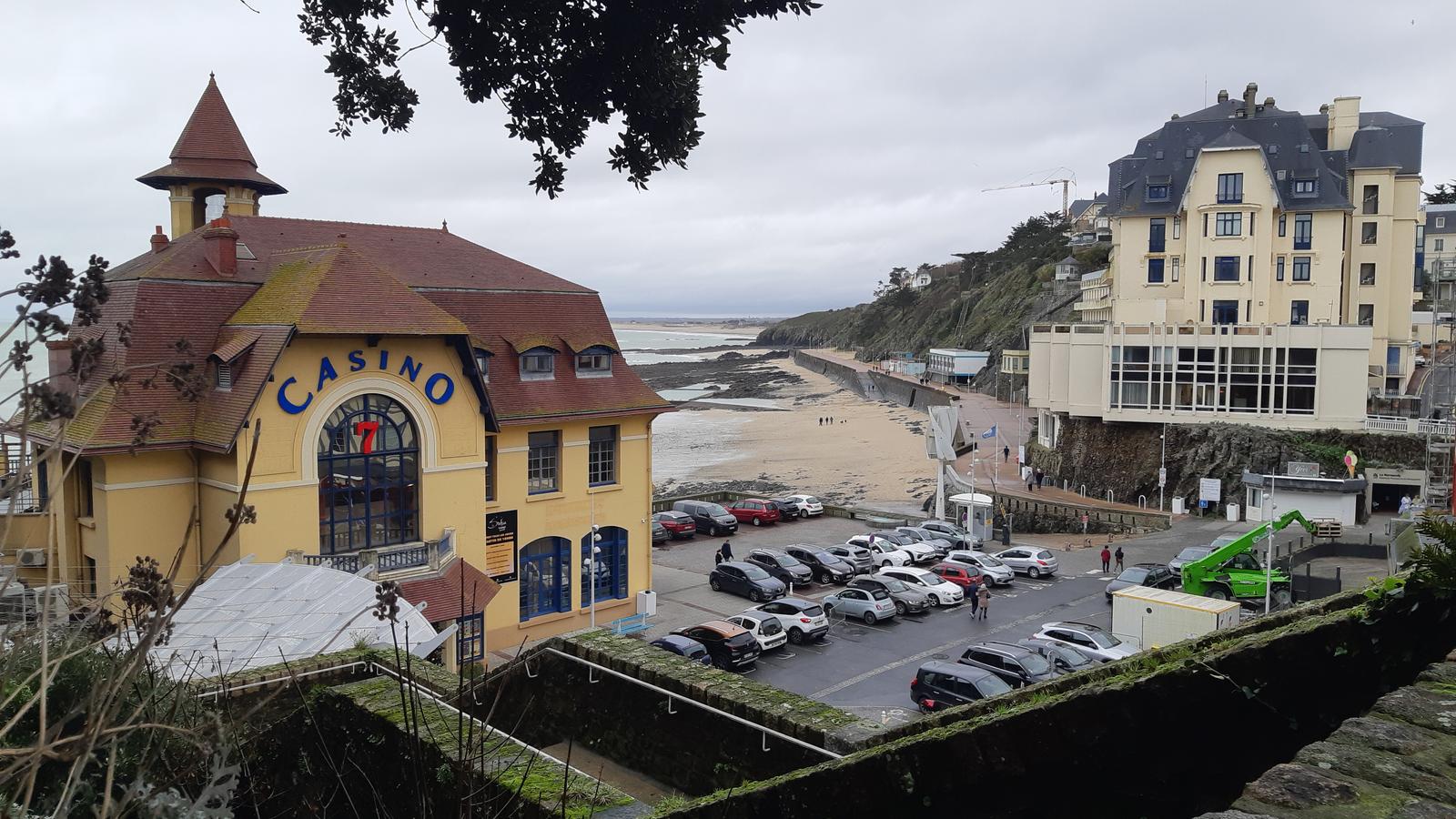 Le casino, le plat gousset