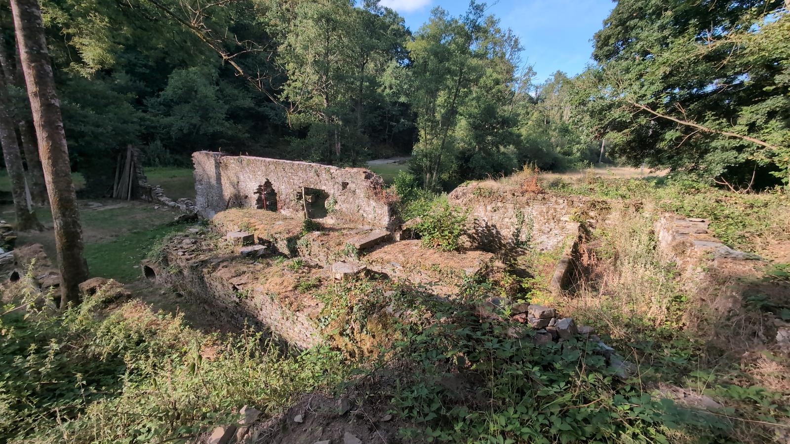 Ruine de moulin au lieu-dit :le désert
